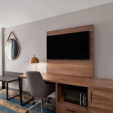La Quinta By Wyndham Knoxville Central Papermill Экстерьер фото