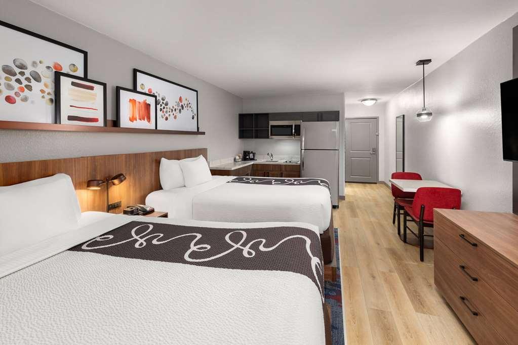 La Quinta By Wyndham Knoxville Central Papermill Номер фото