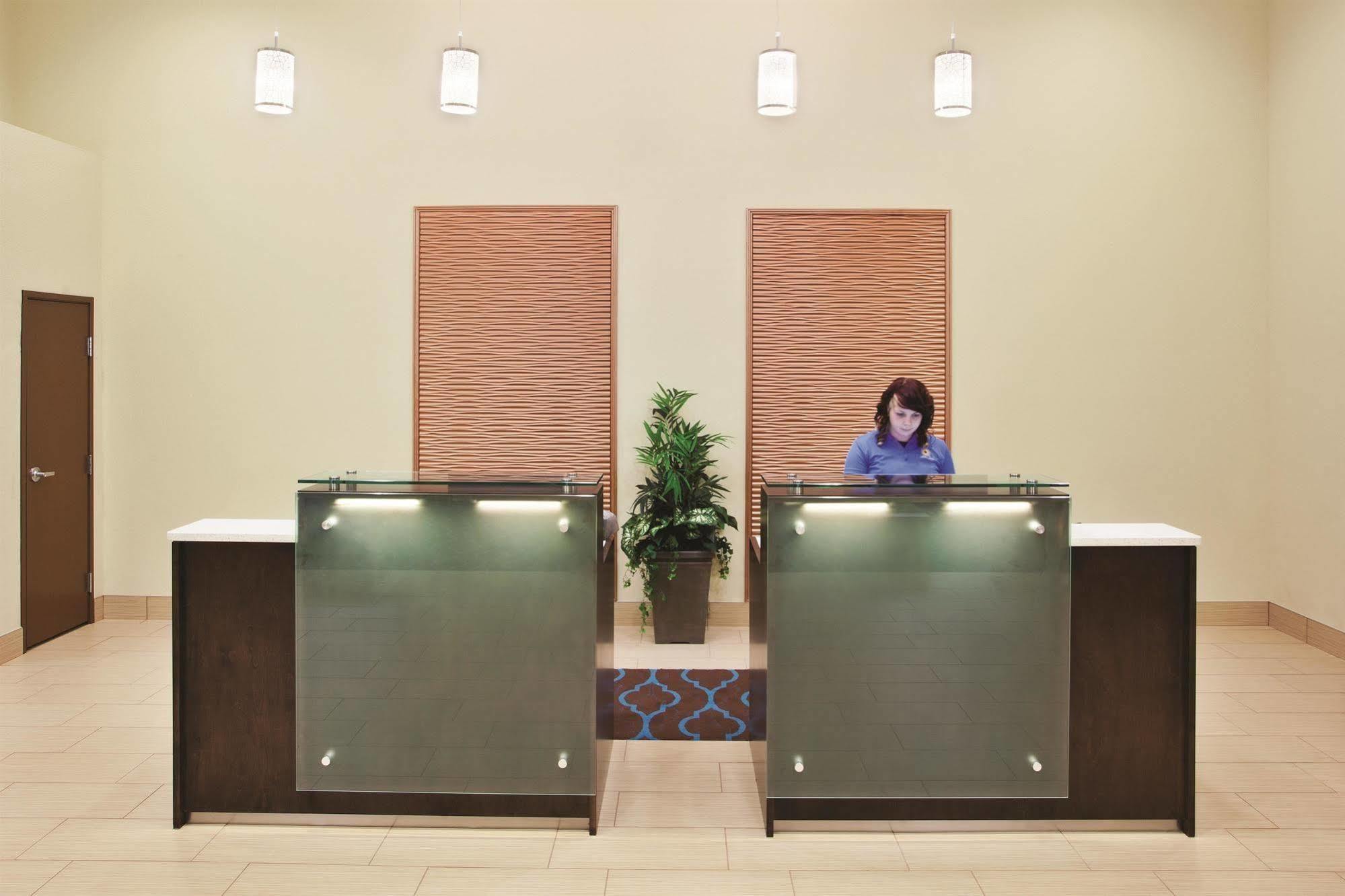 La Quinta By Wyndham Knoxville Central Papermill Экстерьер фото
