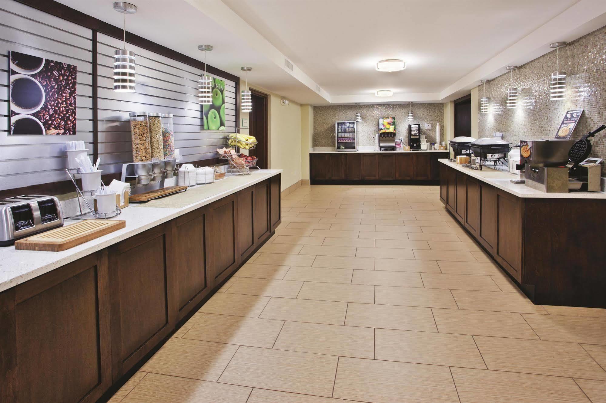 La Quinta By Wyndham Knoxville Central Papermill Экстерьер фото