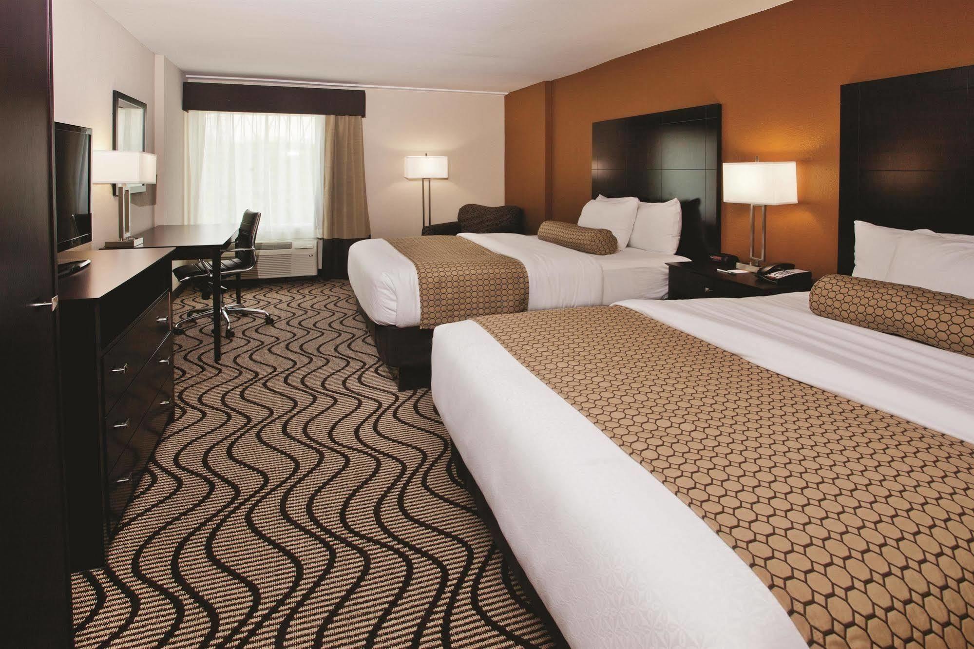 La Quinta By Wyndham Knoxville Central Papermill Экстерьер фото