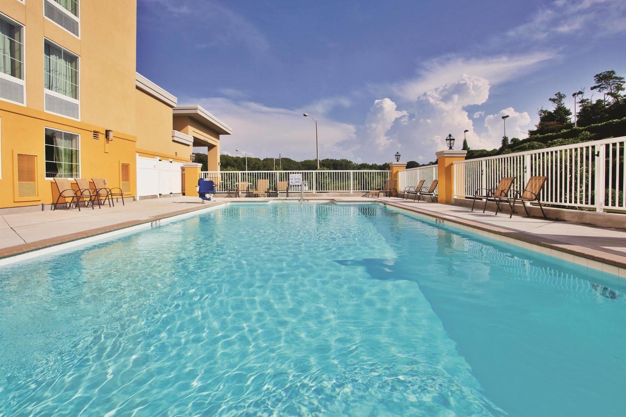 La Quinta By Wyndham Knoxville Central Papermill Экстерьер фото